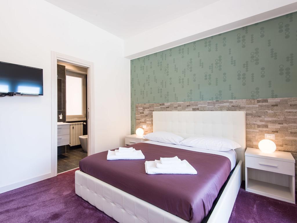 Guesthouse Park Pines โรม ภายนอก รูปภาพ