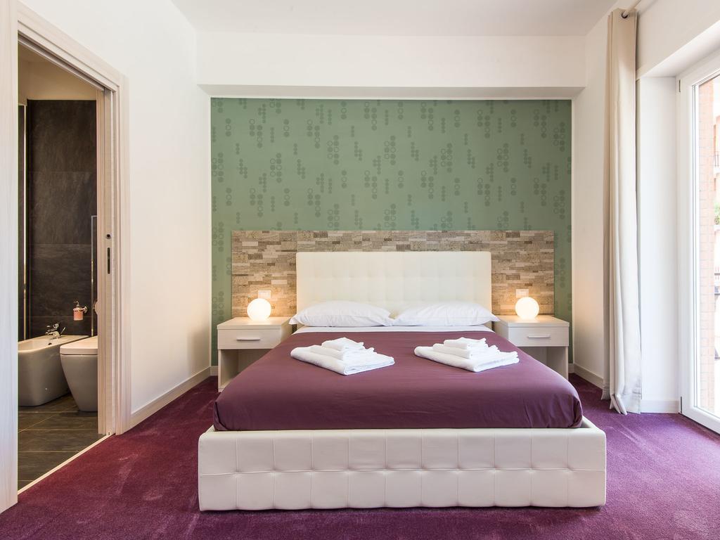 Guesthouse Park Pines โรม ภายนอก รูปภาพ