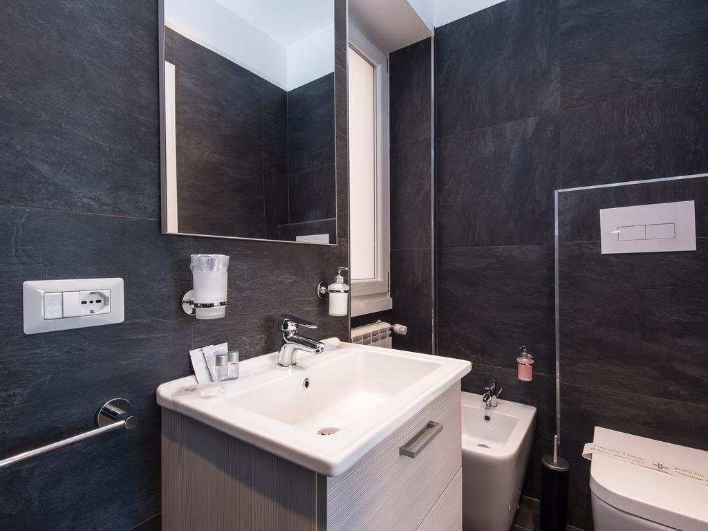 Guesthouse Park Pines โรม ภายนอก รูปภาพ