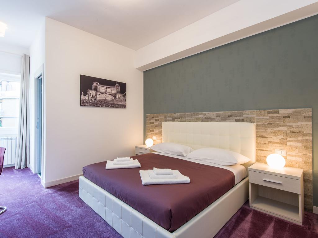 Guesthouse Park Pines โรม ภายนอก รูปภาพ