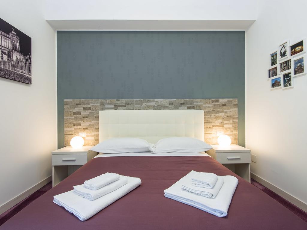 Guesthouse Park Pines โรม ภายนอก รูปภาพ