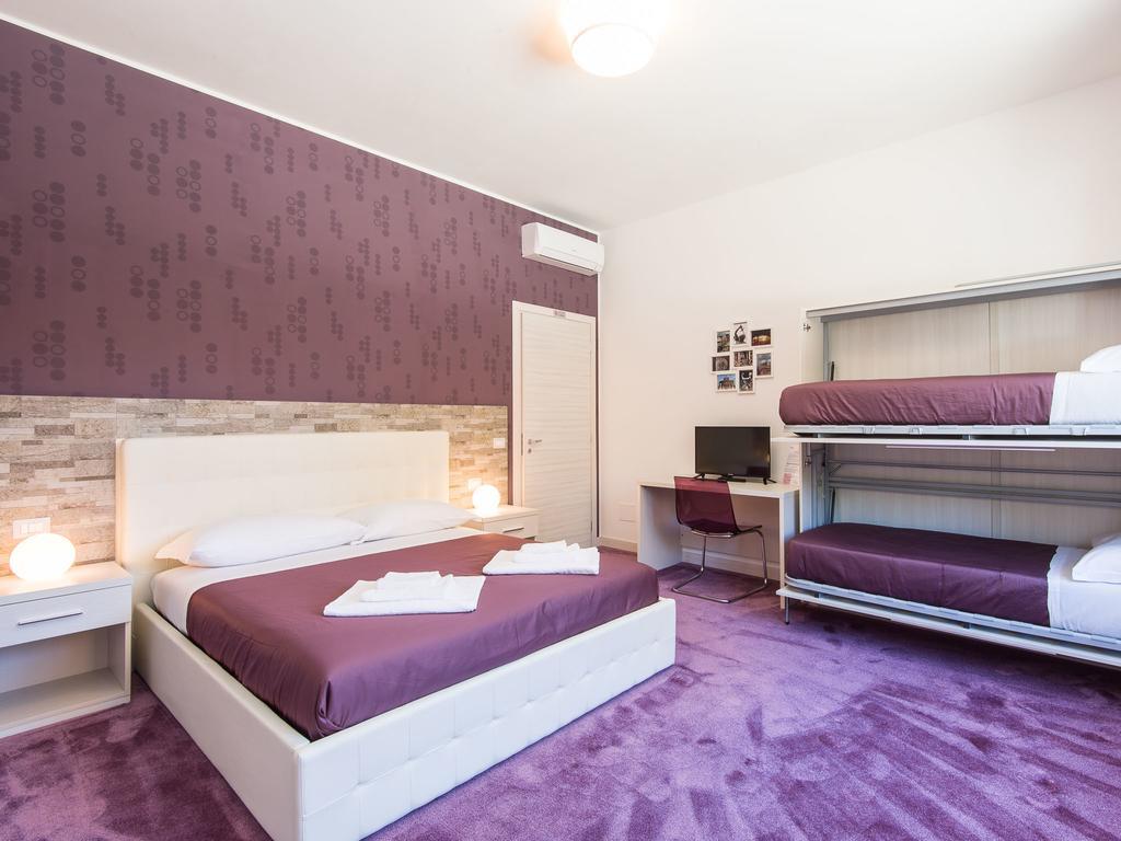 Guesthouse Park Pines โรม ภายนอก รูปภาพ
